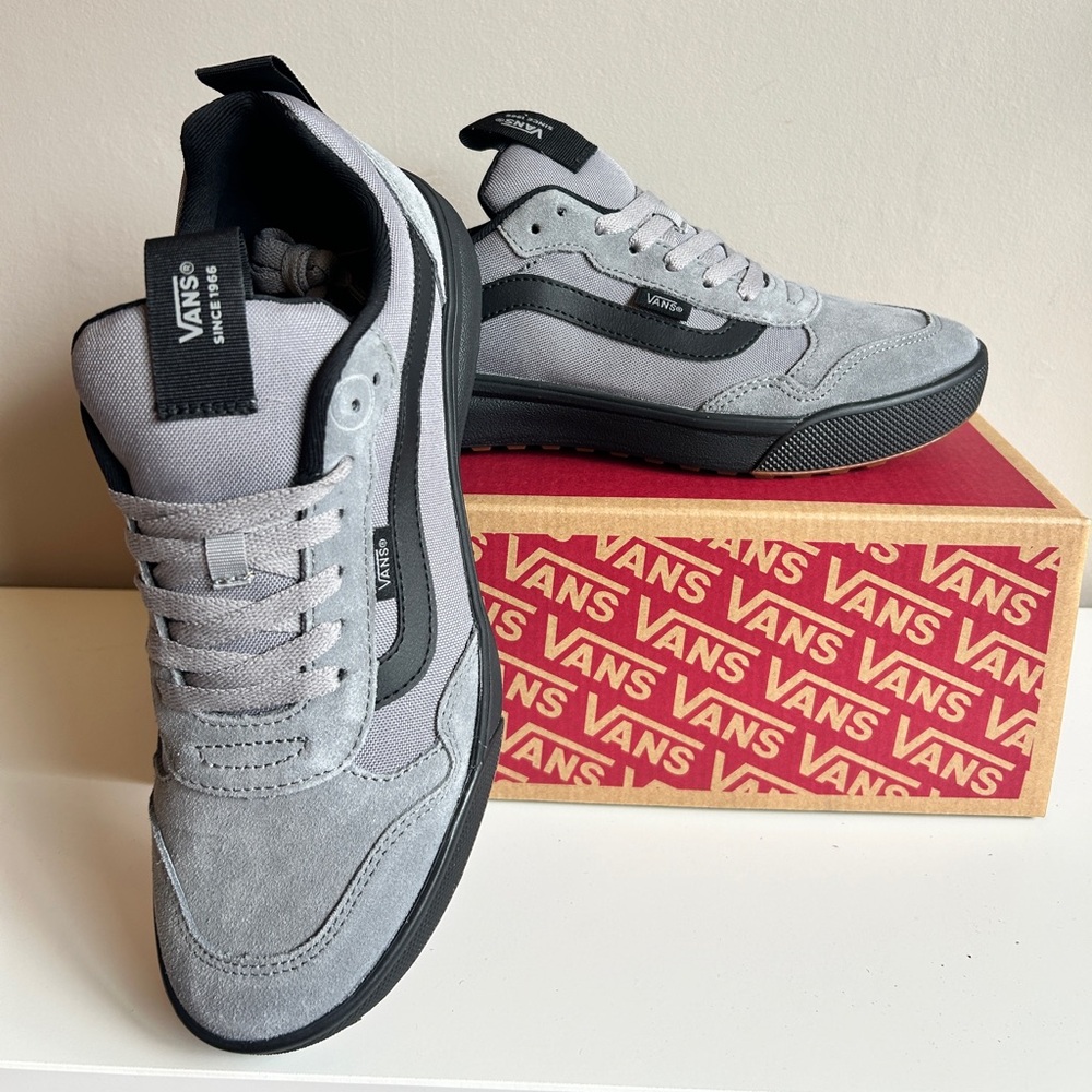 Vans Range EXP - NWT